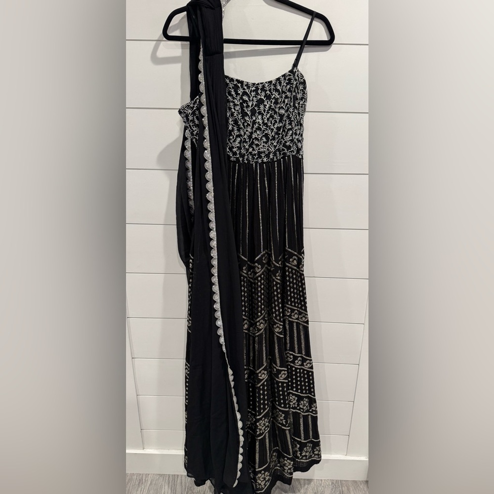 Sani Black and Silver Anarkali - Picture 7 of 14